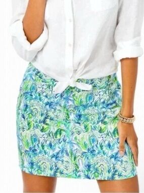 Lilly Pulitzer ‘Jonas’ Skort in Resort White ‘Out To Play’ Size 8